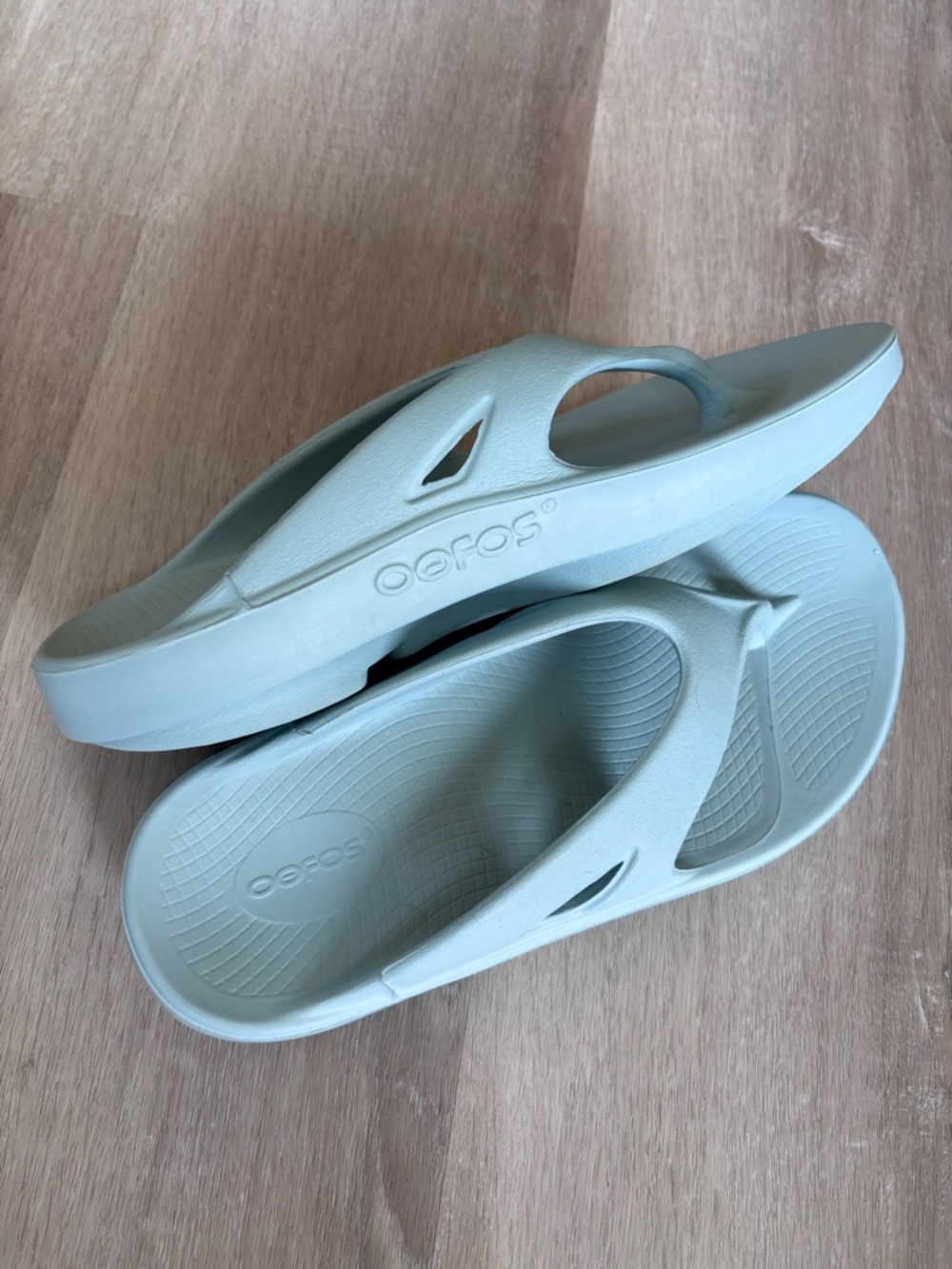 OOFOS Recovery OOriginal Sandal Unisex EU 42 Men’s 9 Women’s 11 EUC